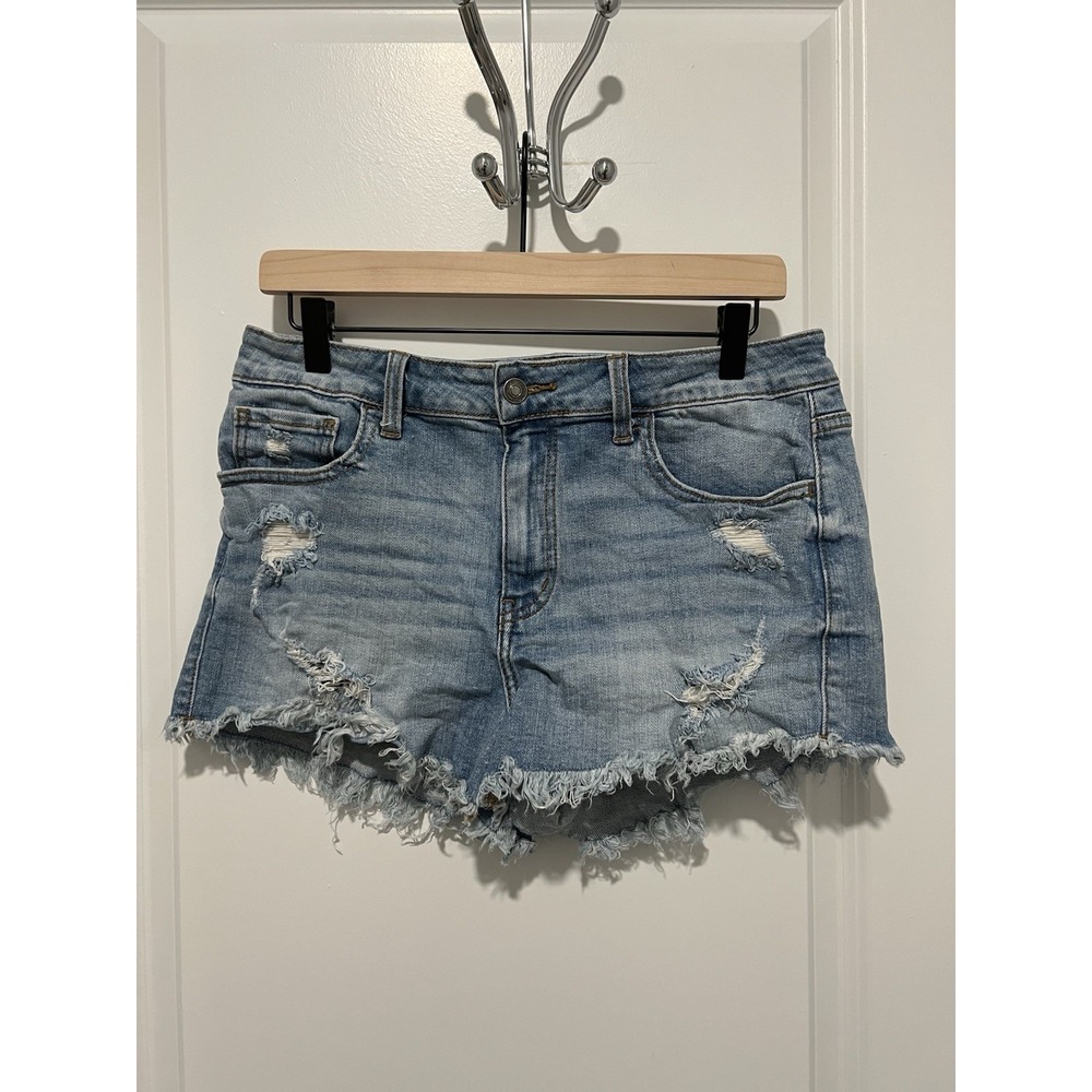 ✨ Studio Blue Distressed Denim Shorts Women's Size 29 - Summer
